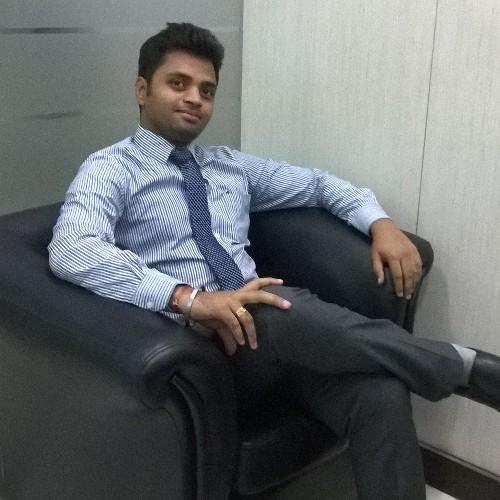 logistician_mah's profile picture. praying for India