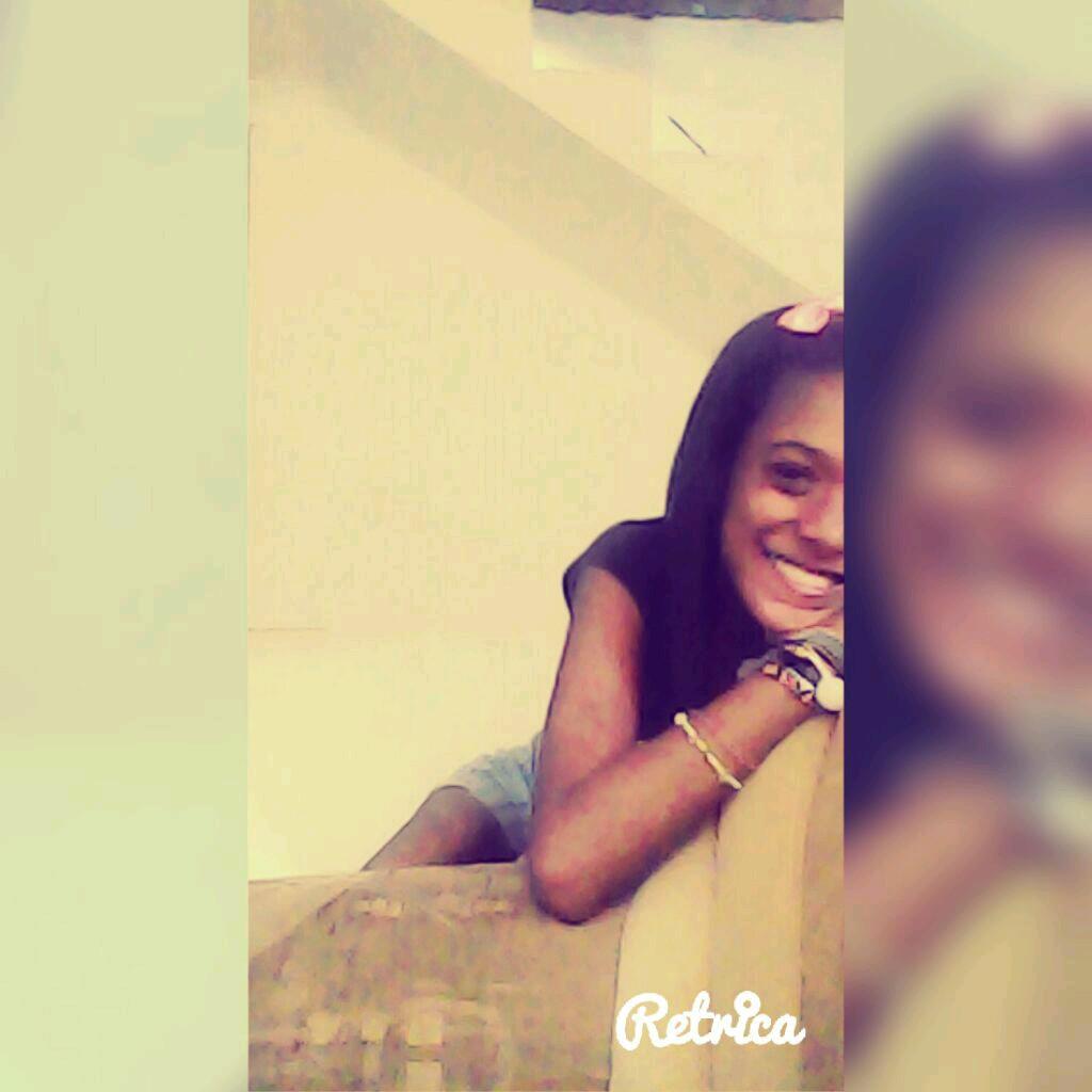 angiemarcela597's profile picture. 