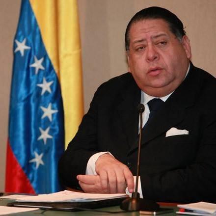 Actualmente Preside el Consejo de Fomento de la Universidad Católica Santa Rosa de Caracas. Director General del Centro Internacional de Estudios de Gobierno