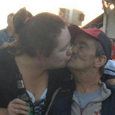 frankcabral49's profile picture. well I'm 54years old and just learning how to txt, get on these sites.lol.
I have cancer, they gave me six months to live and I keep going, praise the lord!!!!!