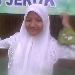 nikmah3010's profile picture. 