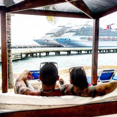 CaughtUpWithKnJ's profile picture. We make moves, but never one without the other ⚓️❤️