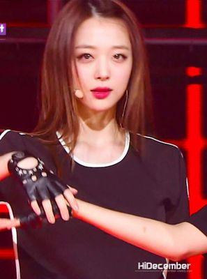 (붓) Choi Jinri(Sulli) ex F(X)'s visual here~ 94L • italhyun chagiy poreper {:*} • LindoUnido