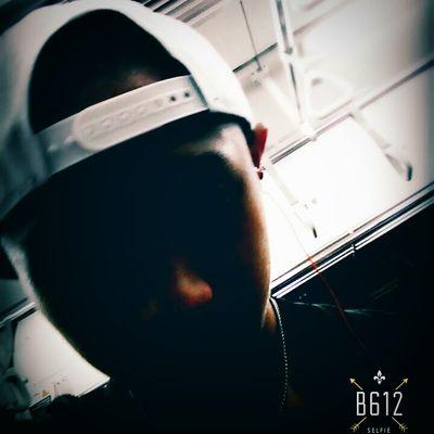 geekart_hourint's profile picture. 裏垢/俺の彼女に手出したやつ片っ端っから殺す