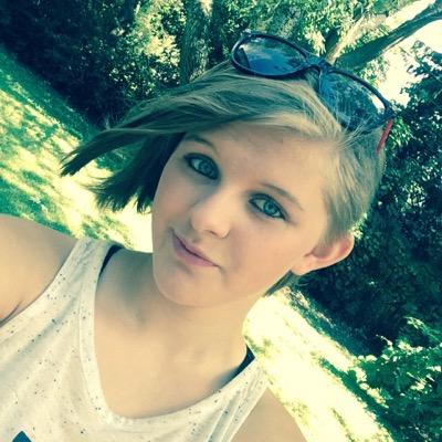 Sage_Love15's profile picture. ❤️Hi I'm Sage, I play the Piano an Sing an play sports..Football,Track Ect...I've been threw hell in life.. Kik me : 33ilovesports .. Fav Quote:Lifes A Bitch ❤️