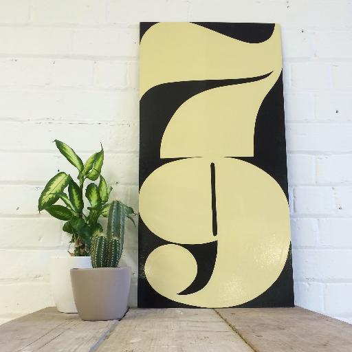 Seven9Signs's profile picture. Hand painted, traditional signage and gilding.
