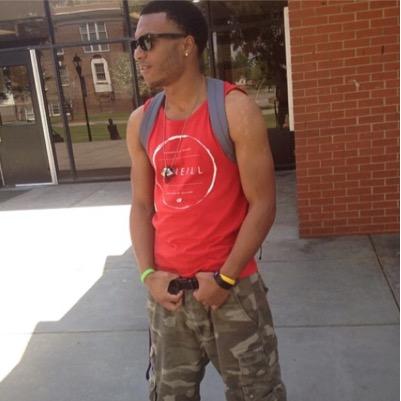 2mUch_trEll's profile picture. Stay true to yourself cause no one else will !✌️