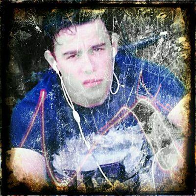 MeC0rUnXHeAePAO's profile picture. Никто не знает, кому как карта ляжет
Платим дважды, однажды не заметив лажи
Даже сажей можно нарисовать счастье
Жизнь - кастинг, горим и гаснем