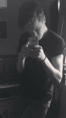 jjungless2's profile picture. smile more