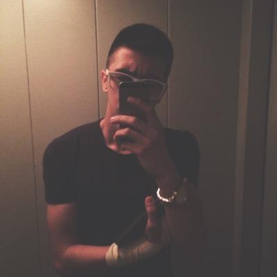 iSmokeeZz's profile picture. 