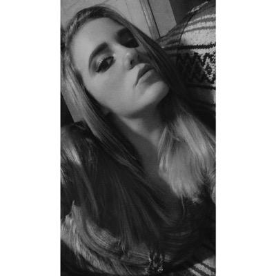 Logannn_Marieee's profile picture. insta| _loganlovesyouu_
snapchat| logan1love
ask.fm| logannn_marieee