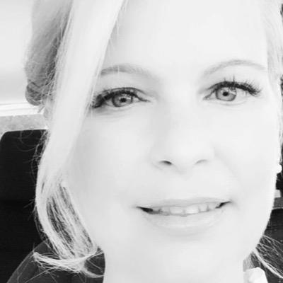 Wirtschafts-u. Verwaltungsjuristin, Dozentin, Politik, Kolumnen u.m. ✍🏻 BV Abgeordnete für #Volt💜 https://t.co/nN3aU2Cei6
