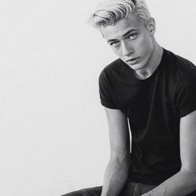 _noahrpgye2's profile picture. you'd lose your mind trying to understand mine.