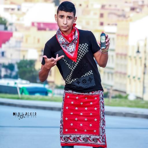 [ والأنوثة ] دين وحشمة وحياء قبل أن تكون مجرد جمال .. !