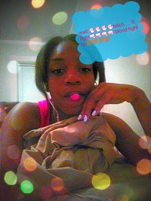am cute,funny,in smart...... but don't let my looks fool u ✌✌✌