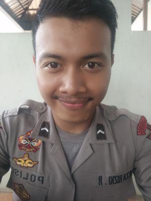 RezaRizki_R28's profile picture. Althisa hardianti28♥ | I'm humman ☺
