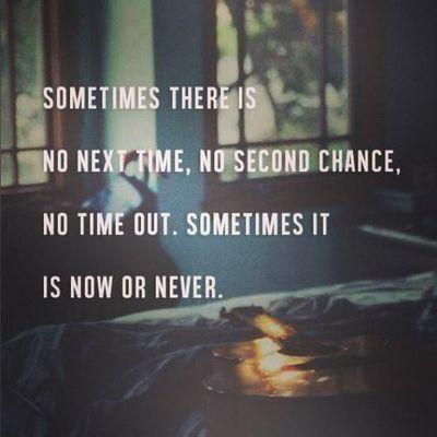 tatatsia's profile picture. να αγκαλιαζεις τον άλλον όταν δεν του αξίζει..τότε το χει πιο πολύ ανάγκη!