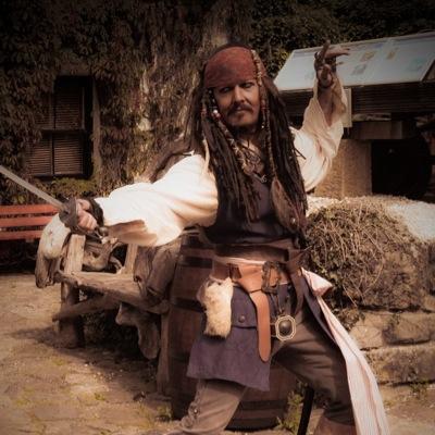 Actor & Possibly one of the best Captain Jack Sparrow impersonators around - Love working in TV / Film land
All views are my own