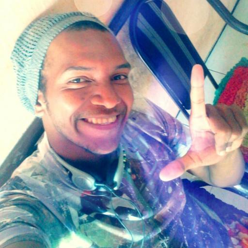 leno_100's profile picture. 