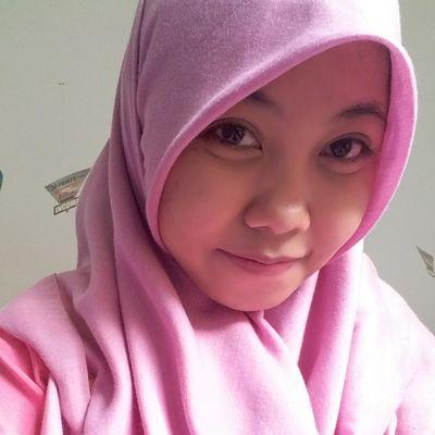 NuRiimA's profile picture. Hidup gk slamanya indah,,
Tp yg indah itu,
Tetap hidup dLm KENANGAN.. ;)