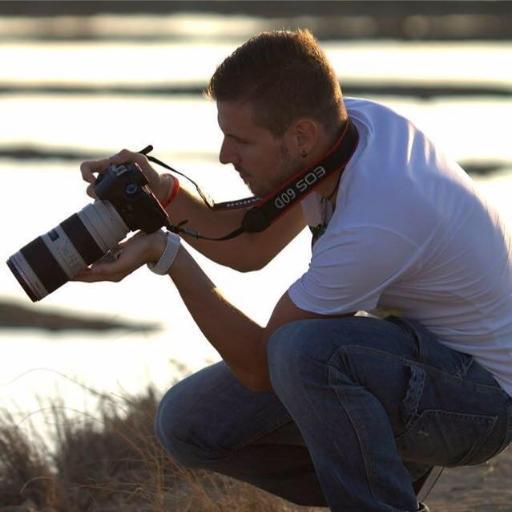 DavideAmaroDJ's profile picture. Istruttore di Zumba - Maestro di danze caraibiche - DeeJay Fotografo #Zumba #Instructor #Danza #Deejay #DJ #Danzecaraibiche #Foto #Fotografia #Fotografo