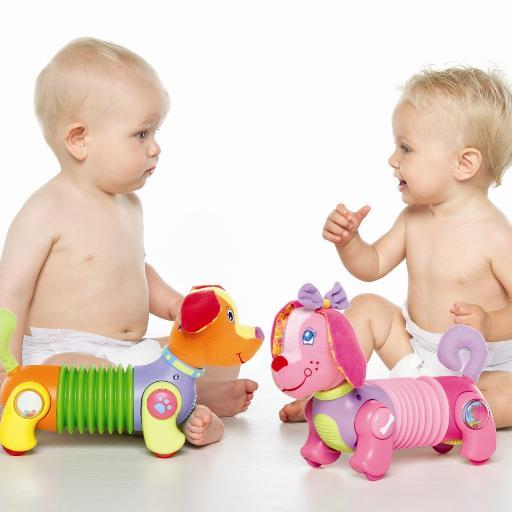 Magic Baby trgovine i web shop u vlasništvu su tvrtke Media Commerce d.o.o. koja se preko 27 godina bavi distribucijom, prodajom i proizvodnjom dječje opreme.