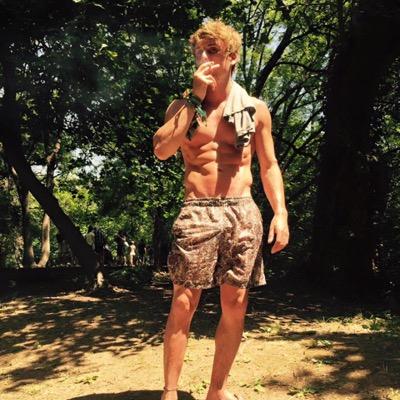 DavidPrice182's profile picture. the full shaboo