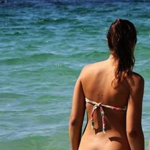 LaBonaAnna's profile picture. Break the rules, find your freedom, live your life..
|Traveler | Telefilm addicted | Dreamer |