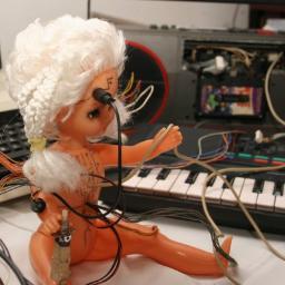 A TOY-KEYBOARD MICROMUSIC ARTIST, MAKING CASIO-CORE / LO-FI chiptune-like electronica on numerous toys, since 2005. **CASIO-CORE FOR LIFE!**