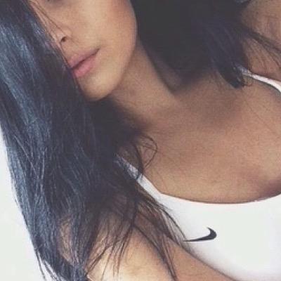 alexandrialind's profile picture. 