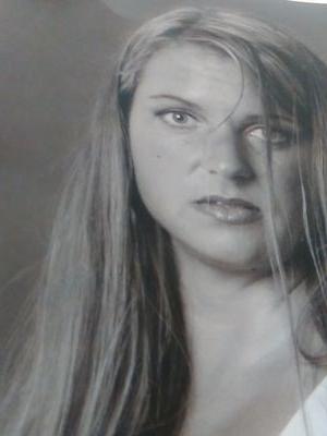 christelvandev's profile picture. do not argue, just support me