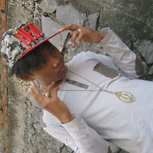 DCreazy's profile picture. Jangan Salah..Hati Memang Chibi Tapi Skill-HipHop-
semua dari rapp,betbox,dance,dj,style dll itu gaya gue...
#Rapp #Beatbox #Dance