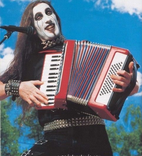 Romao355's profile picture. “Vai me ver com outros olhos ou com os olhos dos outros?”