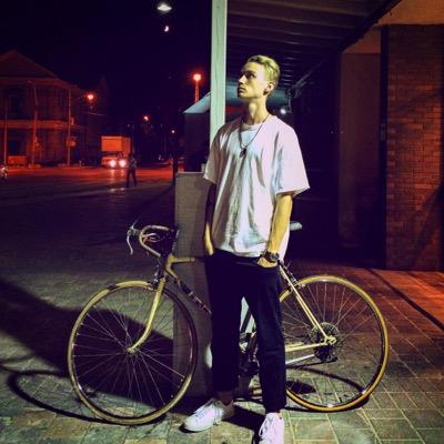 Alex_TRP's profile picture. Just another 20 year old misfit
Singer in @theriotpolice follow me on instagram @alexboyd_trp