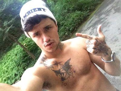 Jakerpgsexo's profile picture. écarte les cuisses que j'y introduise ma bite