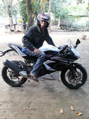 aplez_s's profile picture. wes sak karepmu..