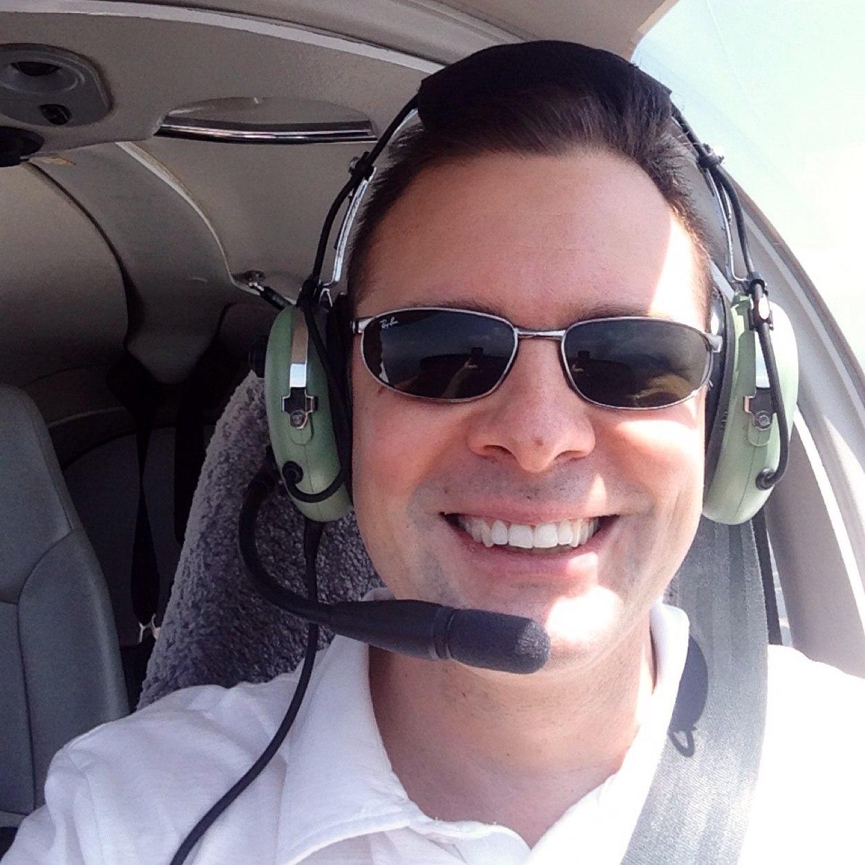 Aviation/commercial pilot...politics...views are my own.  #ConsistentConservative