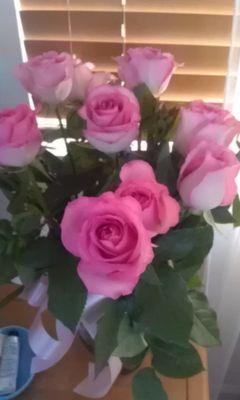 littlebloomsla's profile picture. Little Blooms L.A. delivers sweet bouquets of specialty flowers for $35 including delivery. New custom bunch posted daily on our website #comingsoon