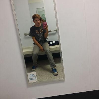 sparkletts42's profile picture. rave on bro