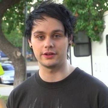 cIoudscaIum's profile picture. @inhalemgc