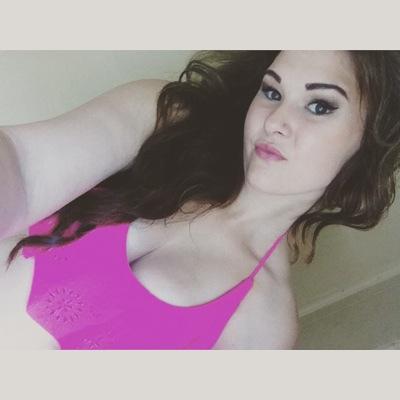 breanna_albert's profile picture. might kiss the baddest bitch if u dare me