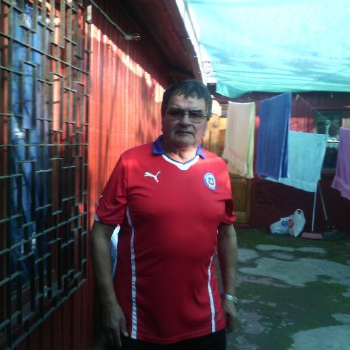 santiagodemaipu's profile picture. Oriundo de Valparaíso, enamorado de una Chillaneja. Persona encantadora, amena y alegre.