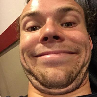 follow @angelcliffords if u wanna get freaky
