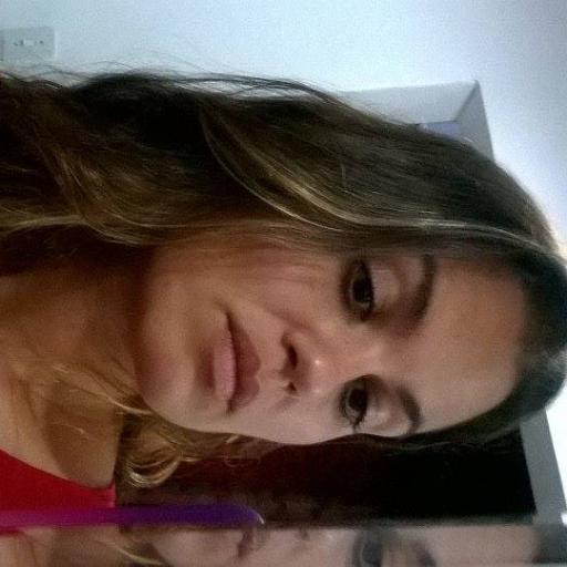 Metade de mim é amor e a outra metade também....  http://t.co/zapBBHdL3G
