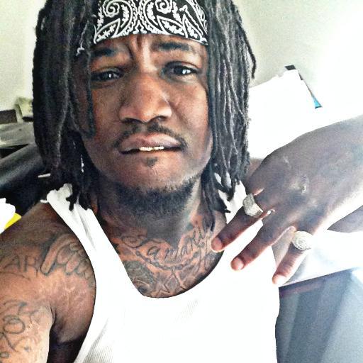 SouthSideJC_TUG's profile picture. Artist🎤 Producer🎹
IGotDaFormula💊💉⛽
SouthSide👶
MACLyfe✡✡✡🔱🔱🔱🛡⚔🤘