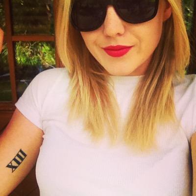 aliciaroseblack's profile picture. 