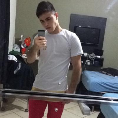 Loveforbieeel's profile picture. 