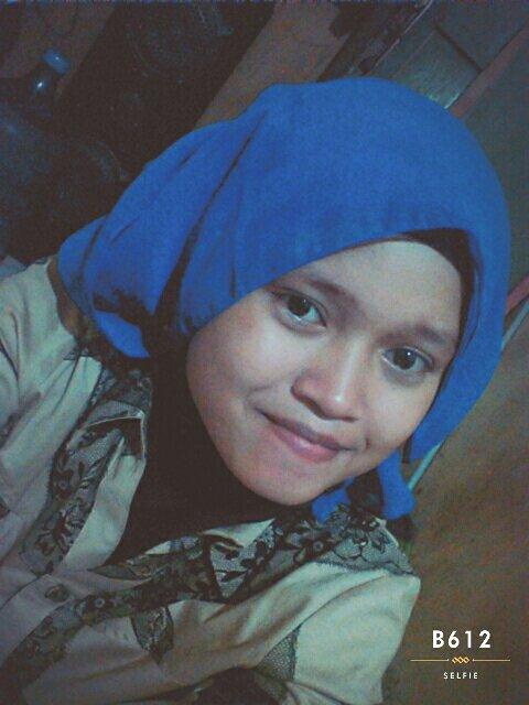 dwiyunitaputri1's profile picture. 