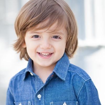 I'm a kid. I play Matthew Garland on Disney+ Turner & Hooch. *My parents operate this account* instagram/twitter: @superjmaguire - Rep: A3 Artists