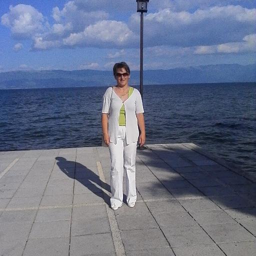 vpetkovska711's profile picture.